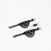 Черные кожаные наручники с клепками, кольцами и золотистой фурнитурой - Crazy Handmade - купить с доставкой в Коломне