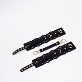 Черный кожаные оковы с узорами и золотистой фурнитурой - Crazy Handmade - купить с доставкой в Коломне