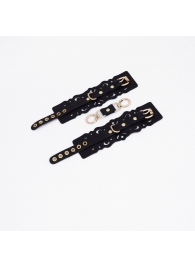 Черные кожаные наручники с узорами и золотистой фурнитурой - Crazy Handmade - купить с доставкой в Коломне