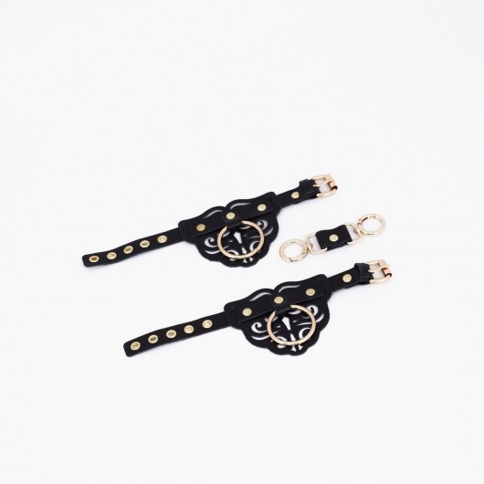 Черные кожаные наручники с клепками, кольцами и золотистой фурнитурой - Crazy Handmade - купить с доставкой в Коломне